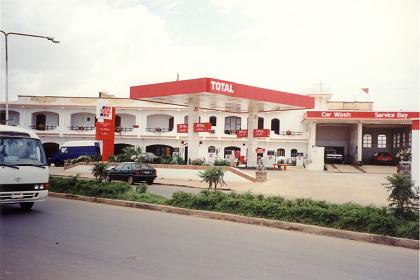 Total fuel station, garage and motel - Road to Mendefera Asmara