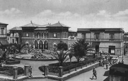 Piazza Roma Asmara - Bank of Italy (1926) - Asmara Eritrea