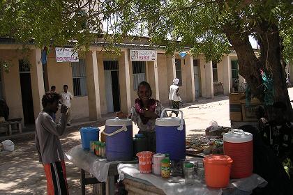 Reunion with a Massawa family in Edaga Berai - Massawa.